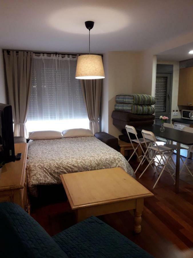 Apartamento En C/ Peroneros Latas Exterior foto